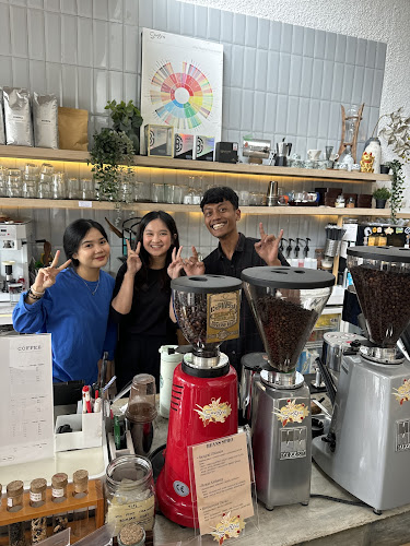 Jl. A. Rivai, Madras Hulu, Kec. Medan Polonia, Kota Medan, Sumatera Utara 20151