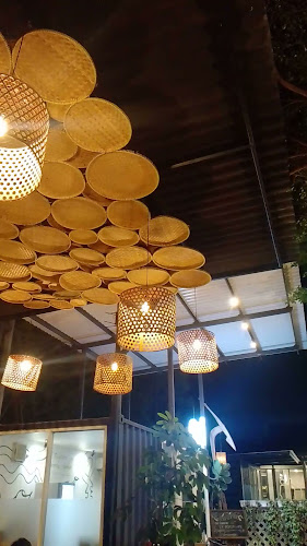 Oui Coffee Malang - Gastronomi dan perhotelan