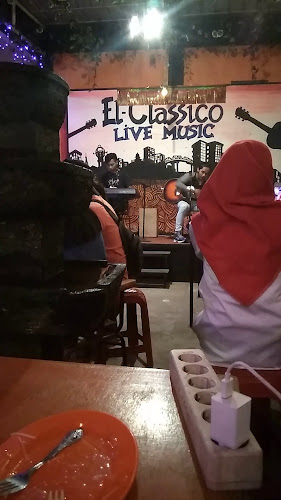 Opinii despre Cafe 28 în Kota Pontianak - Gastronomi dan perhotelan