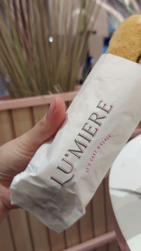 Lu'Miere Manado - Gastronomi dan perhotelan