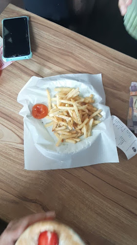 Jl. Arwana Komp.Ratu Elok, Loktabat Sel., Kec. Banjarbaru Selatan, Kota Banjar Baru, Kalimantan Selatan 70714