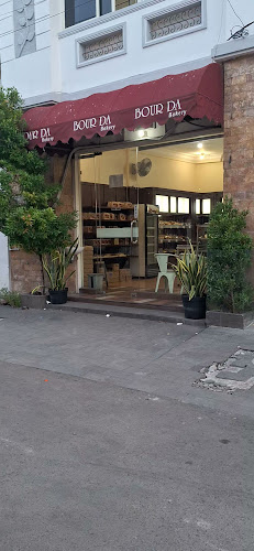 Opinii despre Bourda Bakery în Surabaya - Gastronomi dan perhotelan
