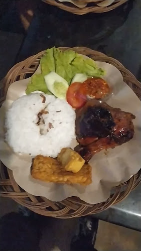 Opinii despre Sabanhari Coffe în Kota Tangerang Selatan - Gastronomi dan perhotelan