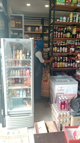 Opinii despre POCIE TOKO BUMBU MASAK DAN BAHAN KUE în Kota Semarang - Gastronomi dan perhotelan