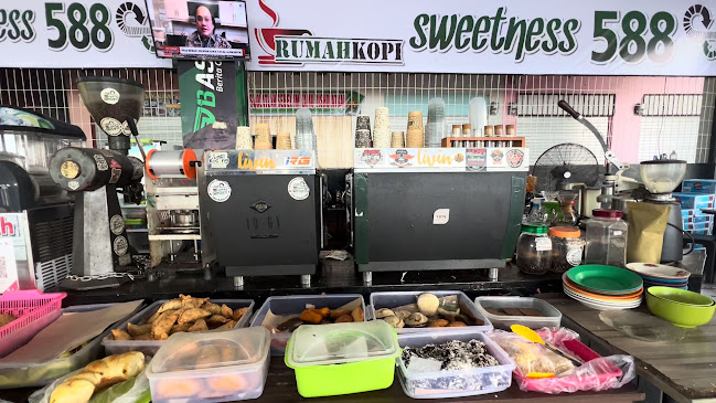 XJMC+56F, Jl. Bau Massepe, Labukkang, Kec. Ujung, Kota Parepare, Sulawesi Selatan