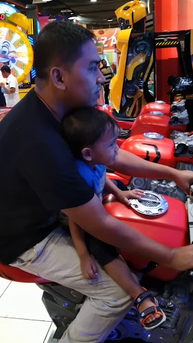 Royal Plaza, Jl. Ahmad Yani No.21 lantai 3 blok n1, Wonokromo, Surabaya, East Java 60243