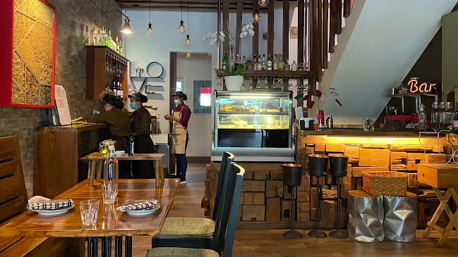 Opinii despre Sale Restaurant BSD în Kabupaten Tangerang - Gastronomi dan perhotelan