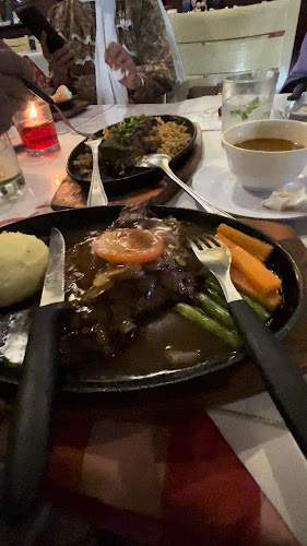 Opinii despre Boncafe Steak & Ice Cream în Kota Samarinda - Gastronomi dan perhotelan