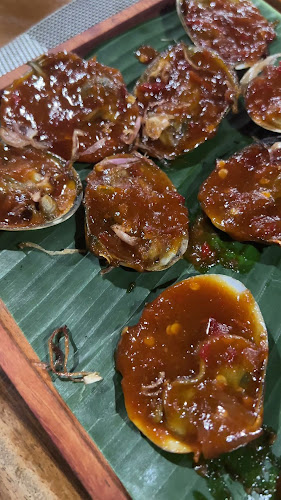Ikan Bakar Tepi Laut 18 - Gastronomi dan perhotelan