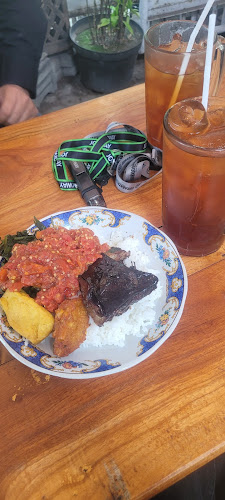 Sambelan Megilan “Putra Lamongan” Surabaya - Gastronomi dan perhotelan