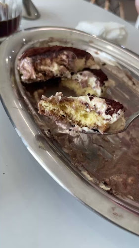 Happy Bites - Gastronomi dan perhotelan