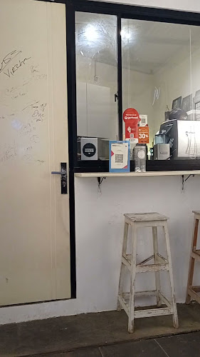 Opinii despre Diwaroeng în Kota Tangerang Selatan - Gastronomi dan perhotelan