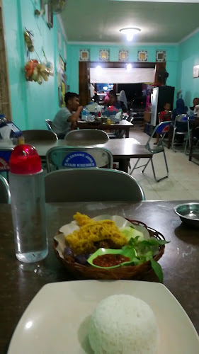 Opinii despre Wr. Ayam Kremes Endang Joko cabang MT Haryono în Kota Balikpapan - Gastronomi dan perhotelan