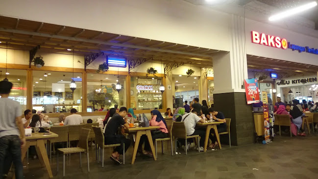 Opinii despre Bakso Lapangan Tembak Senayan în Kota Bandar Lampung - Gastronomi dan perhotelan