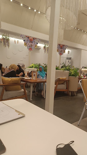 Opinii despre BOJA Eatery & Bar Bandung în Kota Bandung - Gastronomi dan perhotelan