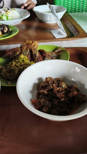Opinii despre Warung Banjar Sari în Kota Samarinda - Gastronomi dan perhotelan