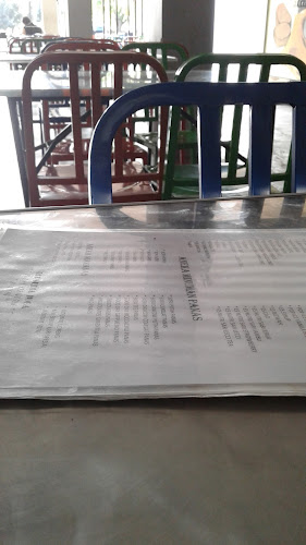 Opinii despre Mie Ayam Mbok Dewor în Surabaya - Gastronomi dan perhotelan