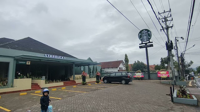 Starbucks Siliwangi Sukabumi - Gastronomi dan perhotelan