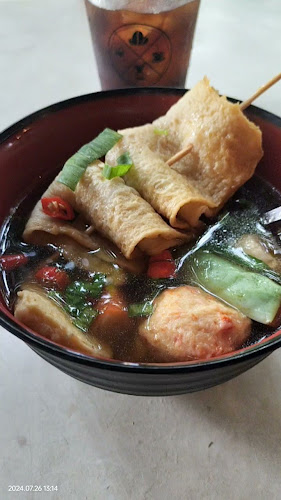 Opinii despre KOWAWA PSJ UI Coffee Shop în Kota Depok - Gastronomi dan perhotelan