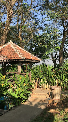 3MMM+43Q, Kelurahan Yosorejo, Kec. Pekalongan Sel., Kota Pekalongan, Jawa Tengah 51137