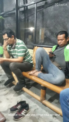 Opinii despre Cafe Mungil în Kota Medan - Gastronomi dan perhotelan