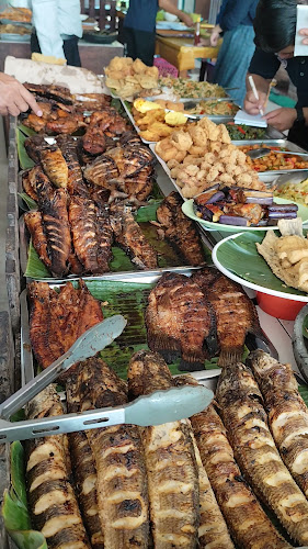 Rumah Makan Pondok Garuda - Gastronomi dan perhotelan