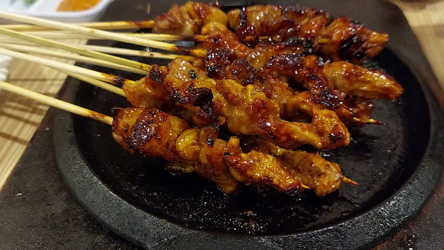 Opinii despre Sate House Bogowonto în Surabaya - Gastronomi dan perhotelan