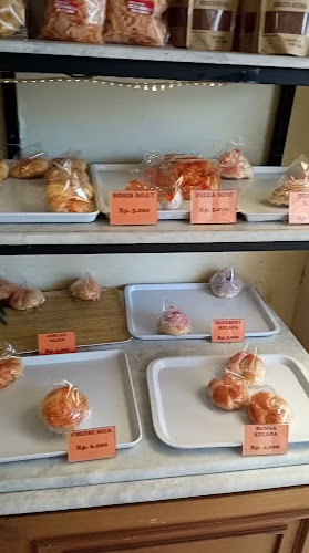 Opinii despre Auli Bakery Magelang în Kota Magelang - Gastronomi dan perhotelan
