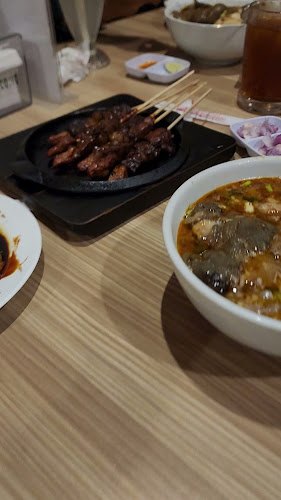 Opinii despre Sate House Bogowonto în Surabaya - Gastronomi dan perhotelan