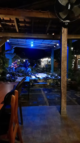 Opinii despre Kopi Darat Garden Cafe Jakabaring în Kota Palembang - Gastronomi dan perhotelan