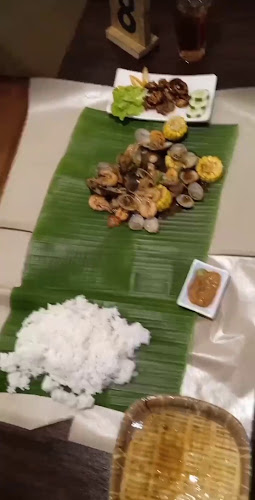 Warung Laut by Condong Square - Kota Singkawang