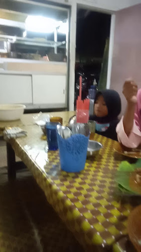 Rumah Makan Masakan Jawa "Nunut Urip"