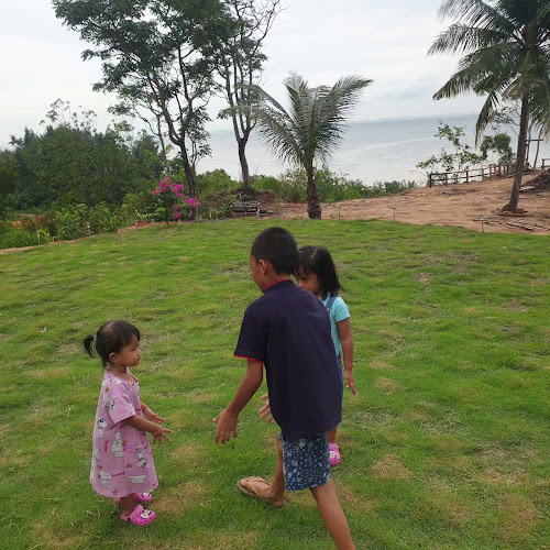 Opinii despre BEMBAN HILLS în Kota Batam - Gastronomi dan perhotelan