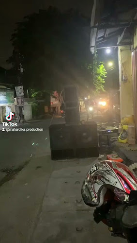 Opinii despre WARKOP KOPI LAMPUNG în Surabaya - Gastronomi dan perhotelan