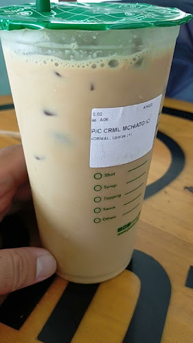 Opinii despre Point Cafe Hybird Golden Vienna în Kota Tangerang Selatan - Gastronomi dan perhotelan