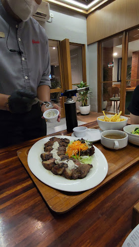 Opinii despre Glosis Steakhouse în Kota Bandung - Gastronomi dan perhotelan