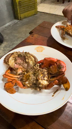 Opinii despre MR CAFE MIE ACEH SEAFOOD & KOPI GAYO SPECIALTY în Kota Tanjung Balai - Gastronomi dan perhotelan