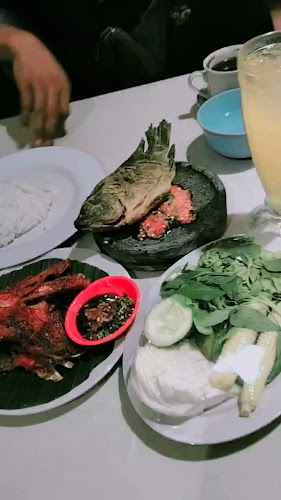Opinii despre RM. Mbok Wito Pahoman în Kota Bandar Lampung - Gastronomi dan perhotelan