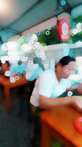 Opinii despre Warung Cari Makan în Kota Surakarta - Gastronomi dan perhotelan