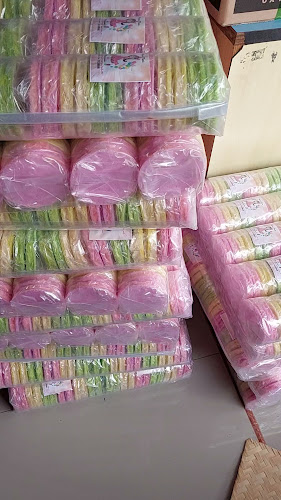 Yanto Kriuk & FrozenFood, Jalan Kampung Jl. Raya Dongkal No.1, RT.005/RW.003, Cipondoh Indah, Kec. Cipondoh, Kota Tangerang, Banten 15148