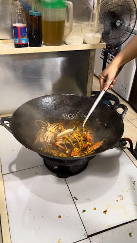 Opinii despre MR CAFE MIE ACEH SEAFOOD & KOPI GAYO SPECIALTY în Kota Tanjung Balai - Gastronomi dan perhotelan