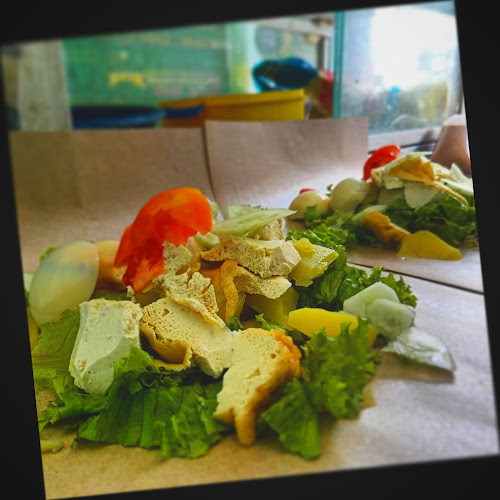 Opinii despre Gado Gado Bang Jack Lidah Wetan în Surabaya - Gastronomi dan perhotelan