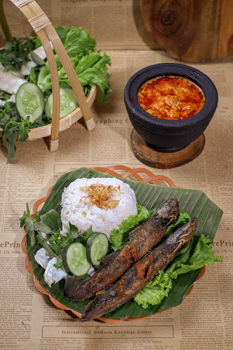 Opinii despre Sambel Alu Pramuka în Kota Bandar Lampung - Gastronomi dan perhotelan