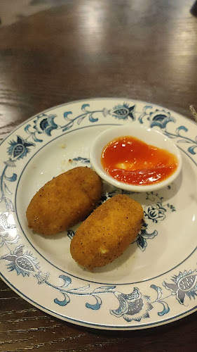 Opinii despre Djoen Bakery, Coffee & Resto sedjak 1935 în Kota Yogyakarta - Gastronomi dan perhotelan