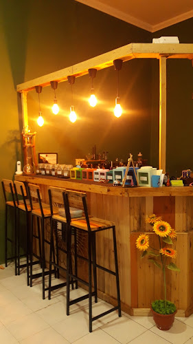 Opinii despre Bonasari Catering Snack & Tart în Kota Semarang - Gastronomi dan perhotelan