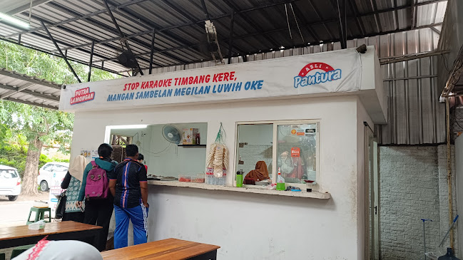 Opinii despre Sambelan Megilan “Putra Lamongan” Surabaya în Surabaya - Gastronomi dan perhotelan