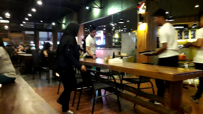 Opinii despre Kingdom Foodcourt & Coffee Toffee în Kota Gorontalo - Gastronomi dan perhotelan