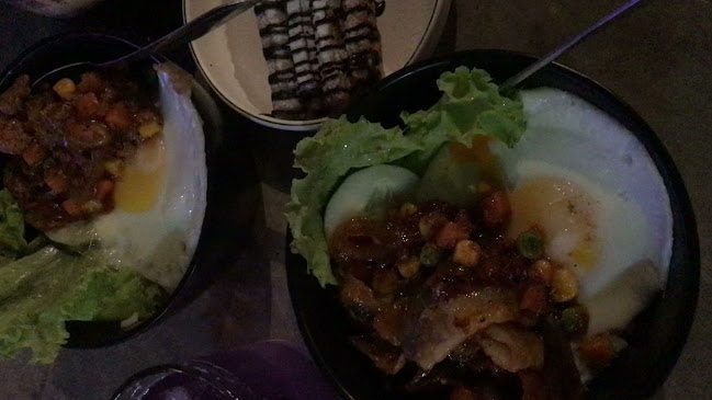 Opinii despre OURS CAFE & TEA HOUSE în Kota Yogyakarta - Gastronomi dan perhotelan