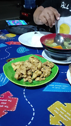 Opinii despre Tony Food Seafood în Kota Pekalongan - Gastronomi dan perhotelan