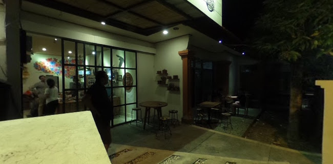 Opinii despre Tukang Kopi în Kota Denpasar - Gastronomi dan perhotelan
